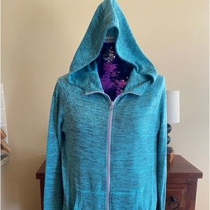 Twin Set 2 pieces top and hooded zip jacket